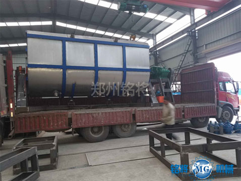 20噸臥式(shì)不鏽鋼真石漆攪拌機發(fā)貨 20噸臥式不(bú)鏽鋼真石漆(qī)攪拌機發貨