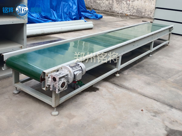 皮帶輸送機 皮帶輸(shū)送機