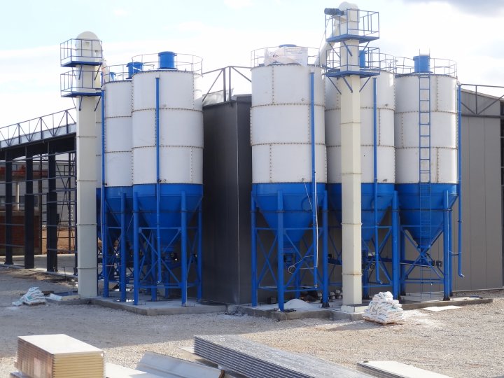 1608703677802799.jpg 瑞士全自(zì)動幹粉砂漿(jiāng)生產線2.jpg