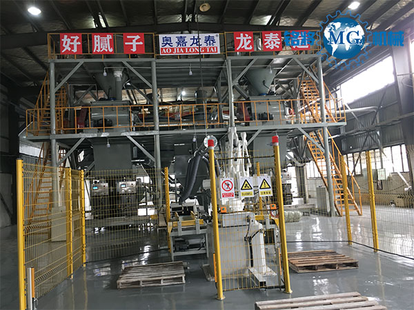 使用膩子粉(fěn)設備遇到這些,請及時聯係技術人員 使用膩子粉(fěn)設備遇到這些,請及(jí)時聯係技術(shù)人員