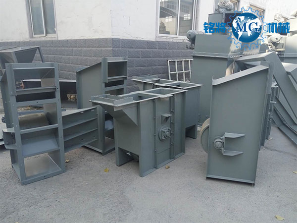 如何解決鬥式提升機產(chǎn)生的噪音 如何解決鬥式提升(shēng)機產生(shēng)的噪音