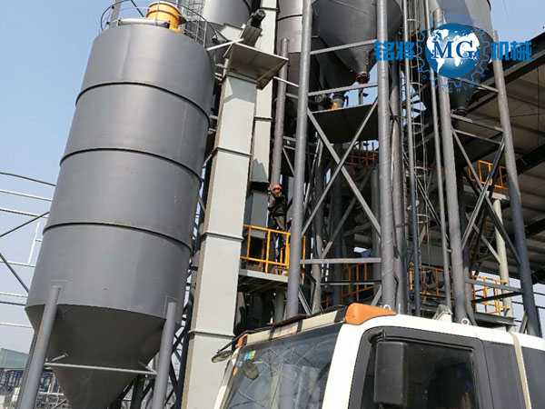 鬥式提(tí)升機(jī)有幾種張緊方(fāng)式? 鬥式提升機有幾種張緊方(fāng)式?