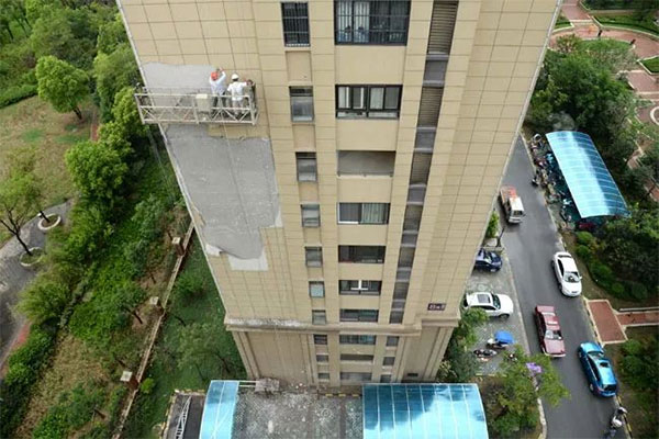 外牆真石漆附著力差導致脫落是哪裏出了問題? 外(wài)牆真石漆附著力(lì)差導致脫落是(shì)哪裏出了問題?